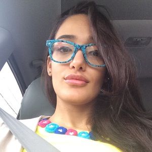 Meet your Posher, Massiel